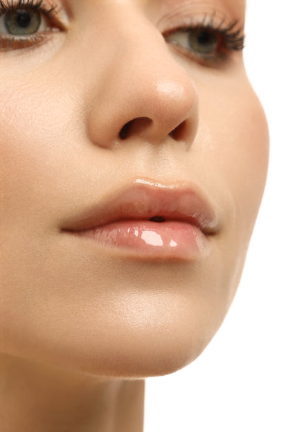 Lesk na rty "Lipss Kyiv Cake"