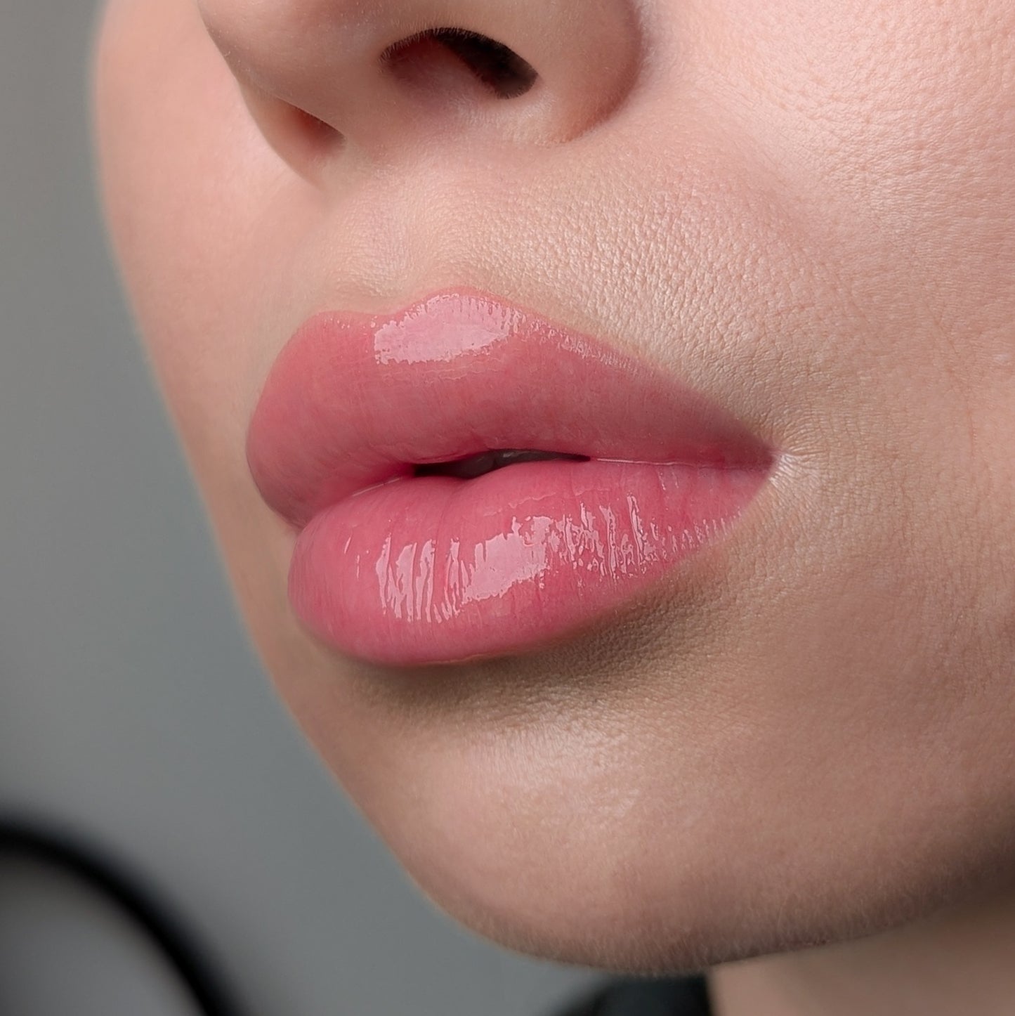 Lesk na rty "Lipss Butter Croissant"