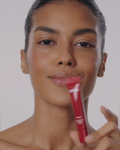 Lesk na rty "Lipss Cherry"